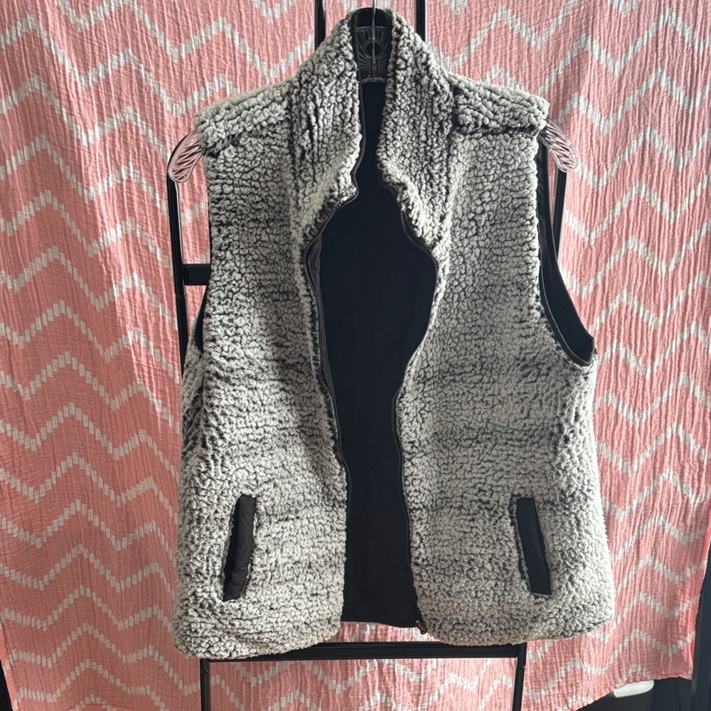 Reversible Vest - Grey Sherpa and Quilted Black